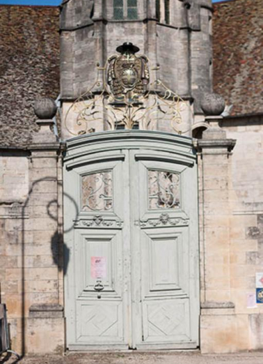 Le portail d'entrée © Région Bourgogne-Franche-Comté, Inventaire du patrimoine