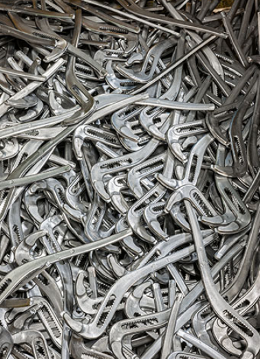 Branches de pinces multiprises. © Région Bourgogne-Franche-Comté, Inventaire du patrimoine Branches de pinces multiprises. © Région Bourgogne-Franche-Comté, Inventaire du patrimoine