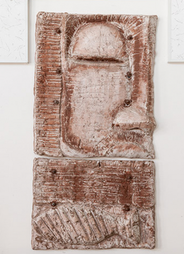 Oeuvre 1% artistique :  bas relief © Région Bourgogne-Franche-Comté, Inventaire du patrimoine