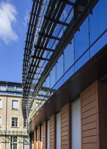  Aile Est : détail de la façade sur cour. © Région Bourgogne-Franche-Comté, Inventaire du patrimoine