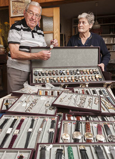 Michel Simonin et sa femme, personnes ressource sur l'horlogerie à Maîche. © Région Bourgogne-Franche-Comté, Inventaire du patrimoine Michel Simonin et sa femme, personnes ressource sur l'horlogerie à Maîche. © Région Bourgogne-Franche-Comté, Inventaire du patrimoine