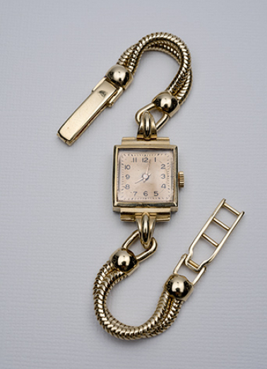 Montre plaquée or, à mouvement Cupillard 55. © Région Bourgogne-Franche-Comté, Inventaire du patrimoine