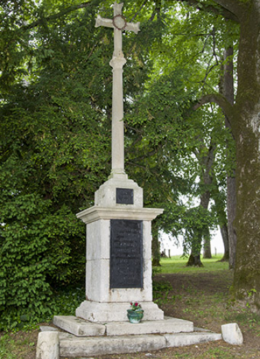 Croix de Stainville, en haut de la rue du Château. © Région Bourgogne-Franche-Comté, Inventaire du patrimoine