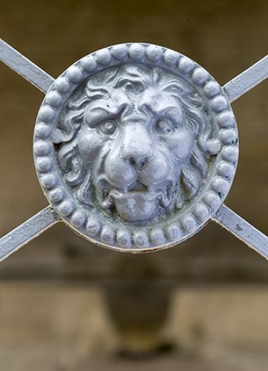 Détail de ferronnerie.  © Région Bourgogne-Franche-Comté, Inventaire du patrimoine