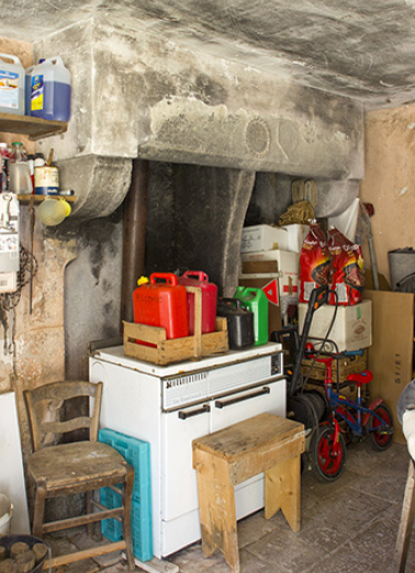 Intérieur de la ferme : la cuisine. © Région Bourgogne-Franche-Comté, Inventaire du patrimoine Intérieur de la ferme : la cuisine. © Région Bourgogne-Franche-Comté, Inventaire du patrimoine