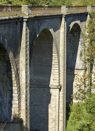 Vue sur les arches. © Région Bourgogne-Franche-Comté, Inventaire du patrimoine