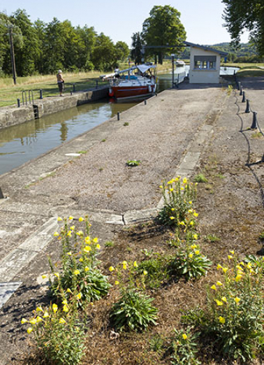 L'écluse. © Région Bourgogne-Franche-Comté, Inventaire du patrimoine L'écluse. © Région Bourgogne-Franche-Comté, Inventaire du patrimoine