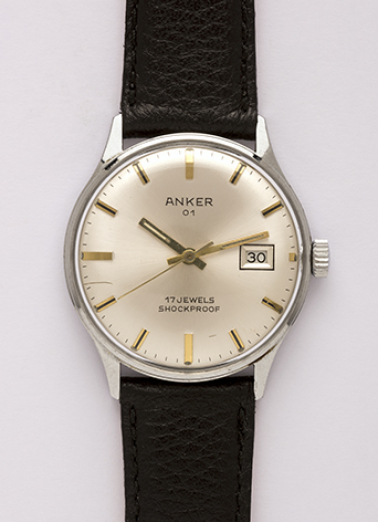 Montre-bracelet mécanique Anker 01 (années 1960-1970), par la société Uhrenfabrik Wilhelm Eppler GmbH, de Villingen-Schwenningen (Allemagne), équipée d'un calibre Parrenin HP 60 G. © Région Bourgogne-Franche-Comté, Inventaire du patrimoine Montre-bracelet mécanique Anker 01 (années 1960-1970), par la société Uhrenfabrik Wilhelm Eppler GmbH, de Villingen-Schwenningen (Allemagne), équipée d'un calibre Parrenin HP 60 G. © Région Bourgogne-Franche-Comté, Inventaire du patrimoine
