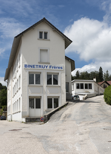 Usine de fournitures pour l'horlogerie et de décolletage Binétruy Frères (1917-1918, 1930), au 3 rue des Essarts. © Région Bourgogne-Franche-Comté, Inventaire du patrimoine Usine de fournitures pour l'horlogerie et de décolletage Binétruy Frères (1917-1918, 1930), au 3 rue des Essarts. © Région Bourgogne-Franche-Comté, Inventaire du patrimoine