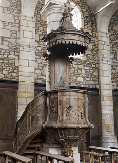 Vue générale de la chaire à prêcher. © Région Bourgogne-Franche-Comté, Inventaire du patrimoine Vue générale de la chaire à prêcher. © Région Bourgogne-Franche-Comté, Inventaire du patrimoine