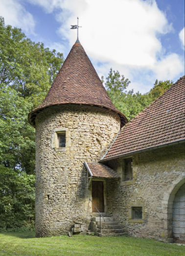 La tour à l'angle nord-est du cuvage. © Région Bourgogne-Franche-Comté, Inventaire du patrimoine