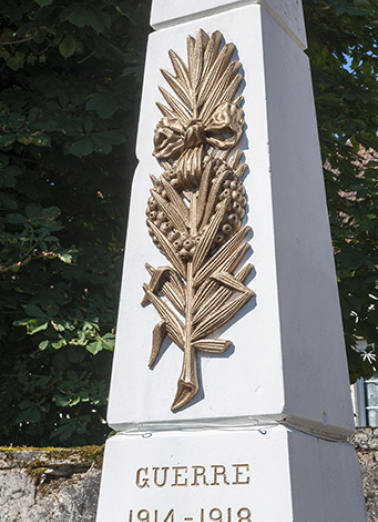 monument aux morts © Région Bourgogne-Franche-Comté, Inventaire du patrimoine