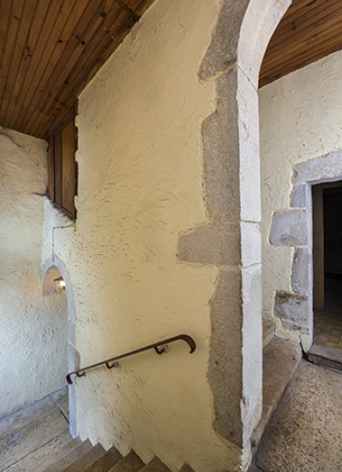 Escalier desservant le premier étage, le deuxième étage et le grenier © Région Bourgogne-Franche-Comté, Inventaire du patrimoine