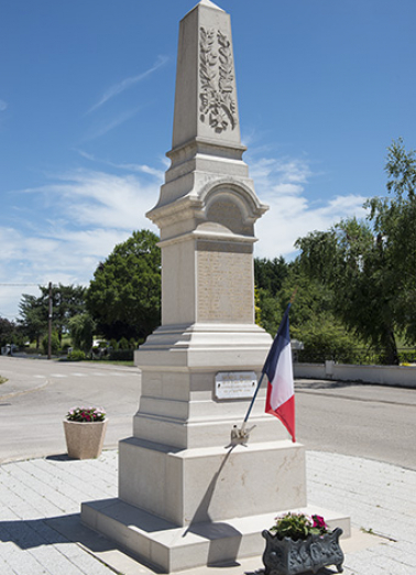 monument aux morts © Région Bourgogne-Franche-Comté, Inventaire du patrimoine monument aux morts © Région Bourgogne-Franche-Comté, Inventaire du patrimoine