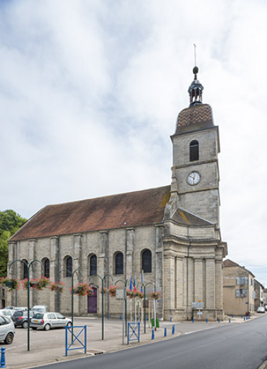 Vue d'ensemble de l'église Saint-Etienne. © Région Bourgogne-Franche-Comté, Inventaire du patrimoine