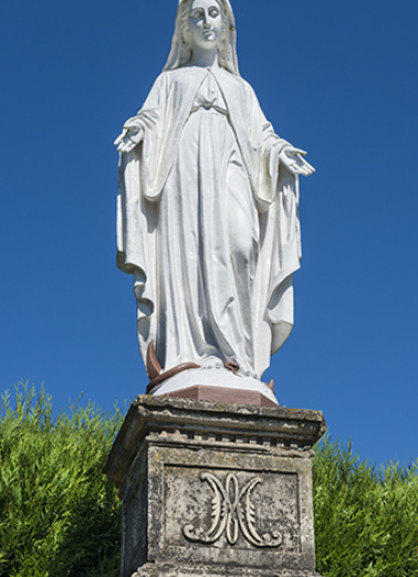 Statue représentant la Vierge. © Région Bourgogne-Franche-Comté, Inventaire du patrimoine