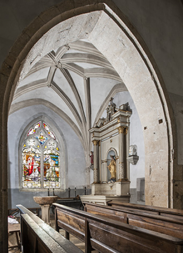 La chapelle latérale nord et sa voûte à nervures multiples. © Région Bourgogne-Franche-Comté, Inventaire du patrimoine