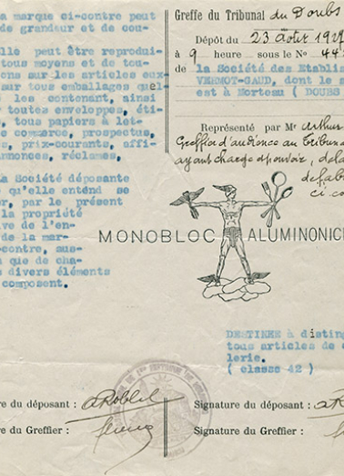 Formulaire de dépôt de la marque Monobloc Aluminonickel, 23 août 1927. © Région Bourgogne-Franche-Comté, Inventaire du patrimoine Formulaire de dépôt de la marque Monobloc Aluminonickel, 23 août 1927. © Région Bourgogne-Franche-Comté, Inventaire du patrimoine