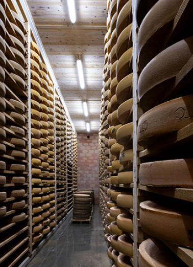 Cave d'affinage : intérieur d'une pièce. © Région Bourgogne-Franche-Comté, Inventaire du patrimoine