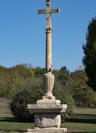 Vue d'ensemble depuis le nord. © Région Bourgogne-Franche-Comté, Inventaire du patrimoine Vue d'ensemble depuis le nord. © Région Bourgogne-Franche-Comté, Inventaire du patrimoine