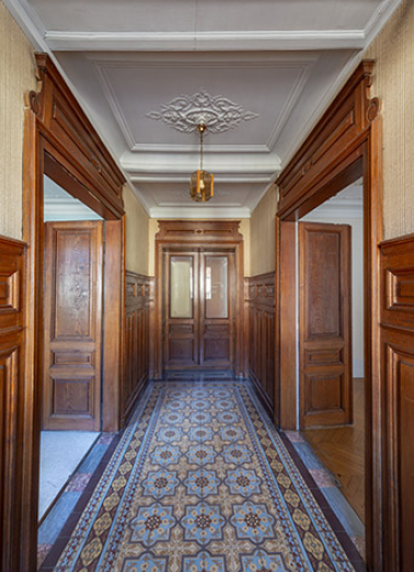 Le vestibule d'entrée. © Région Bourgogne-Franche-Comté, Inventaire du patrimoine Le vestibule d'entrée. © Région Bourgogne-Franche-Comté, Inventaire du patrimoine