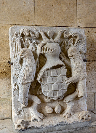 Pierre avec relief représentant les armoiries de la famille de Bauffremont. © Région Bourgogne-Franche-Comté, Inventaire du patrimoine Pierre avec relief représentant les armoiries de la famille de Bauffremont. © Région Bourgogne-Franche-Comté, Inventaire du patrimoine