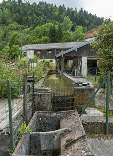 Rigole d'alimentation. © Région Bourgogne-Franche-Comté, Inventaire du patrimoine