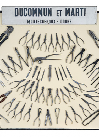 Présentoir de pinces Ducommun et Marti. © Région Bourgogne-Franche-Comté, Inventaire du patrimoine