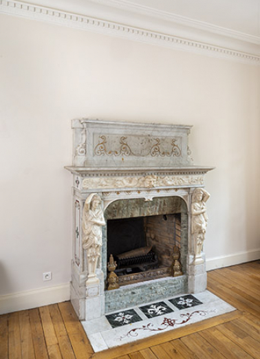 Situation de la cheminée dans l'ancienne salle à manger (?). © Région Bourgogne-Franche-Comté, Inventaire du patrimoine Situation de la cheminée dans l'ancienne salle à manger (?). © Région Bourgogne-Franche-Comté, Inventaire du patrimoine