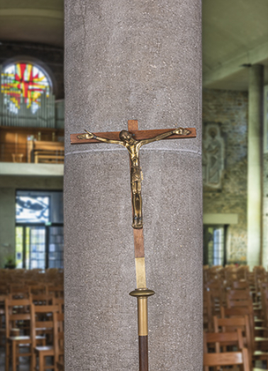 croix de procession © Région Bourgogne-Franche-Comté, Inventaire du patrimoine  croix de procession © Région Bourgogne-Franche-Comté, Inventaire du patrimoine