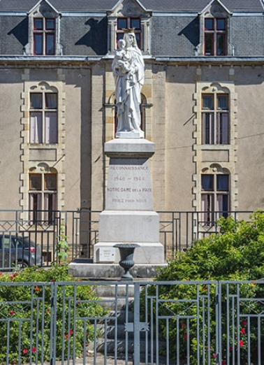 école statue © Région Bourgogne-Franche-Comté, Inventaire du patrimoine