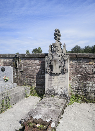 monument funéraire © Région Bourgogne-Franche-Comté, Inventaire du patrimoine