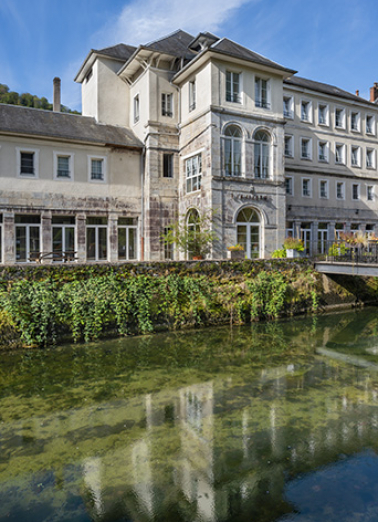établissement thermal © Région Bourgogne-Franche-Comté, Inventaire du patrimoine  établissement thermal © Région Bourgogne-Franche-Comté, Inventaire du patrimoine