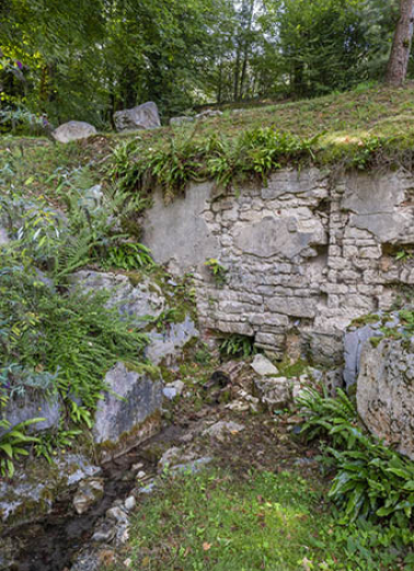 établissement thermal © Région Bourgogne-Franche-Comté, Inventaire du patrimoine  établissement thermal © Région Bourgogne-Franche-Comté, Inventaire du patrimoine