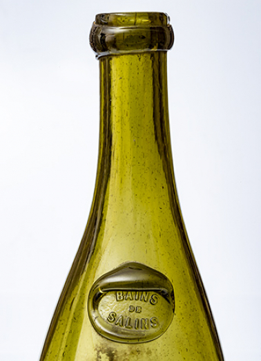 bouteille © Région Bourgogne-Franche-Comté, Inventaire du patrimoine  bouteille © Région Bourgogne-Franche-Comté, Inventaire du patrimoine