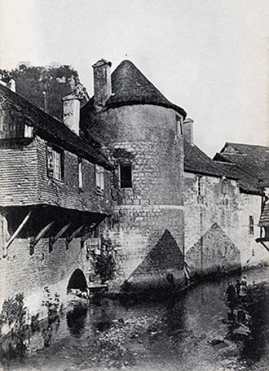 place forte tour enceinte © Région Bourgogne-Franche-Comté, Inventaire du patrimoine  place forte tour enceinte © Région Bourgogne-Franche-Comté, Inventaire du patrimoine
