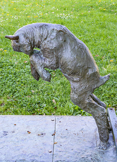 groupe sculpté © Région Bourgogne-Franche-Comté, Inventaire du patrimoine  groupe sculpté © Région Bourgogne-Franche-Comté, Inventaire du patrimoine
