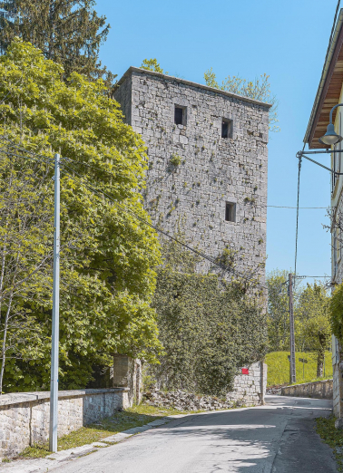 tour fortification d'agglomération © Région Bourgogne-Franche-Comté, Inventaire du patrimoine  tour fortification d'agglomération © Région Bourgogne-Franche-Comté, Inventaire du patrimoine
