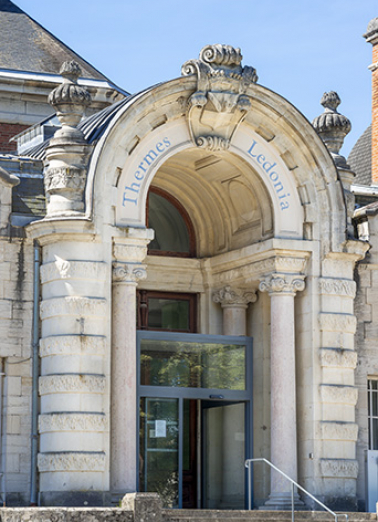 établissement thermal © Région Bourgogne-Franche-Comté, Inventaire du patrimoine  établissement thermal © Région Bourgogne-Franche-Comté, Inventaire du patrimoine