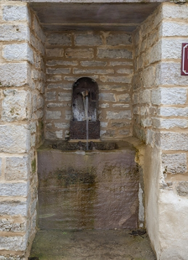  fontaine © Région Bourgogne-Franche-Comté, Inventaire du patrimoine
