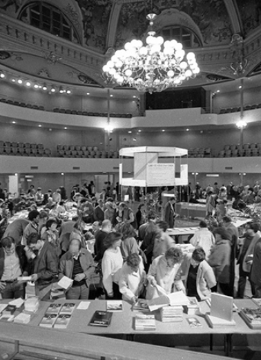 salle de spectacle © Région Bourgogne-Franche-Comté, Inventaire du patrimoine  salle de spectacle © Région Bourgogne-Franche-Comté, Inventaire du patrimoine