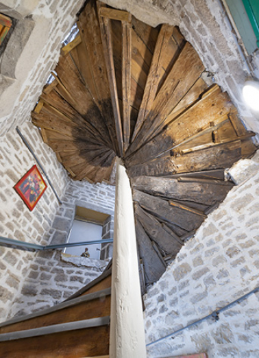  escalier © Région Bourgogne-Franche-Comté, Inventaire du patrimoine