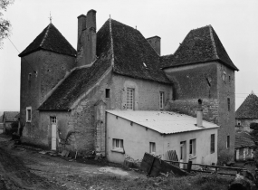 Logis, élévations gauche et postérieure. © Région Bourgogne-Franche-Comté, Inventaire du patrimoine