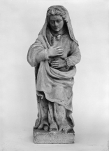 Vue de face de la Vierge deuillante. © Région Bourgogne-Franche-Comté, Inventaire du patrimoine