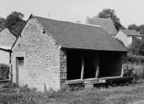 Vue d'ensemble de trois quarts gauche. © Région Bourgogne-Franche-Comté, Inventaire du patrimoine