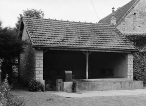 Vue de 3/4 gauche. © Région Bourgogne-Franche-Comté, Inventaire du patrimoine