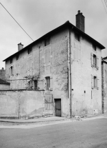 Vue d'ensemble de de la maison sise parcelle 231(a), section AO du cadastre de 1963. © Région Bourgogne-Franche-Comté, Inventaire du patrimoine