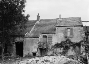 Vue d'ensemble de la maison sise parcelle 504, section C2 sur le cadastre de 1948. © Région Bourgogne-Franche-Comté, Inventaire du patrimoine