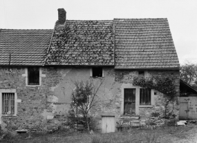 Vue d'ensemble des maisons sises parcelles 380-381, section A3 sur le cadastre de 1934. © Région Bourgogne-Franche-Comté, Inventaire du patrimoine