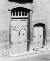 Détail des portes. © Région Bourgogne-Franche-Comté, Inventaire du patrimoine